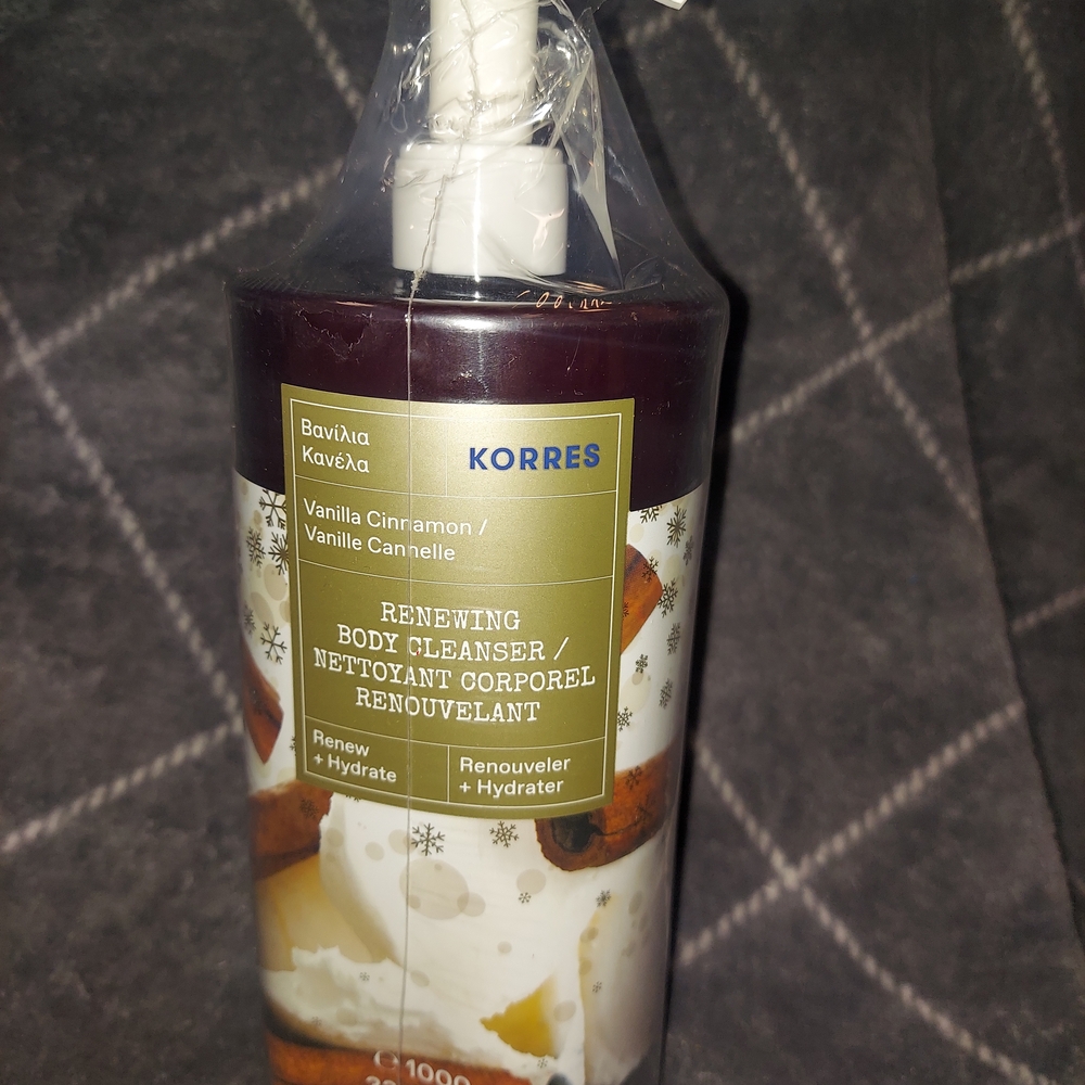 Korres Vanilla Cinnamon Renewing Body Cleanser